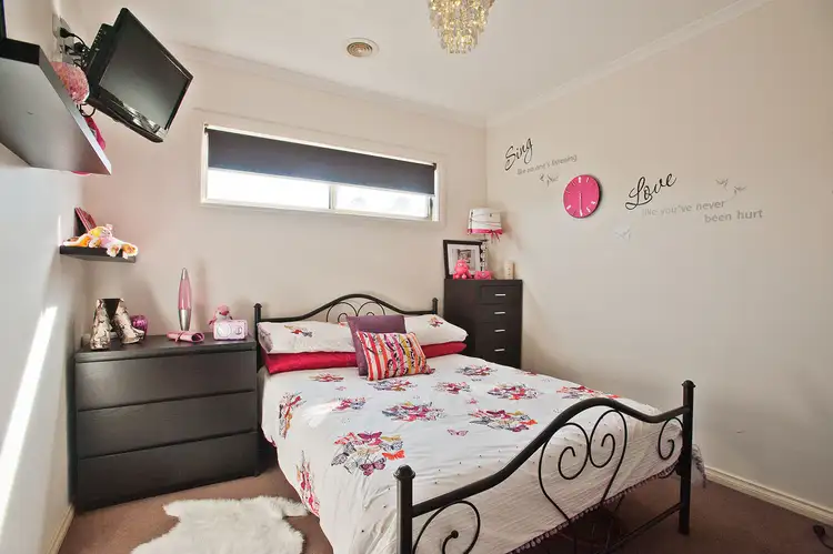 Sixth view of Homely townhouse listing, 2/9 Ross Street, Bacchus Marsh VIC 3340