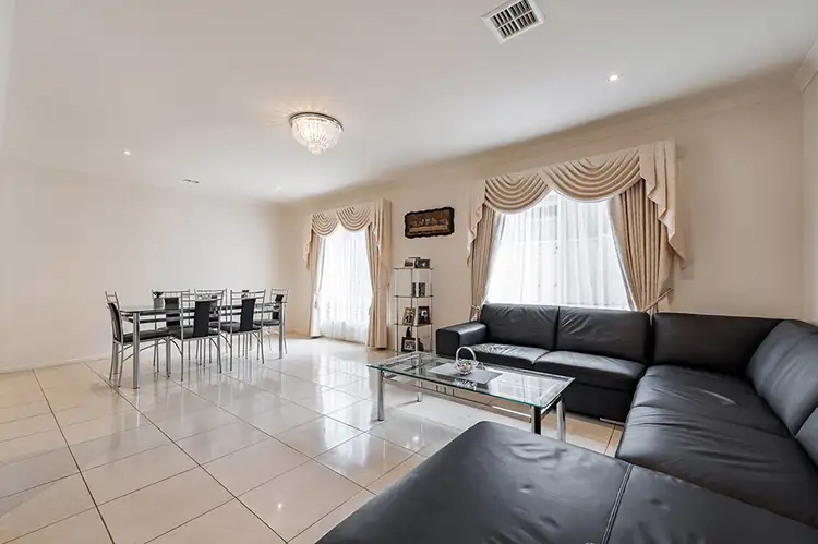 Second view of Homely house listing, 6 Raheen Place, Craigieburn VIC 3064