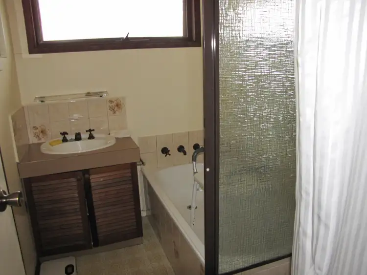 Seventh view of Homely unit listing, 4/2 Hunter Street, Moe VIC 3825