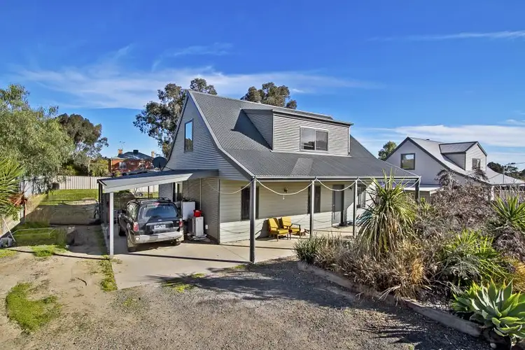 9 Franklin Street, Sailors Gully VIC 3556