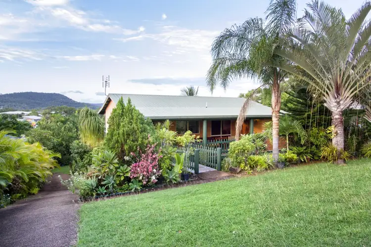 12 South Molle Blvd, Cannonvale QLD 4802