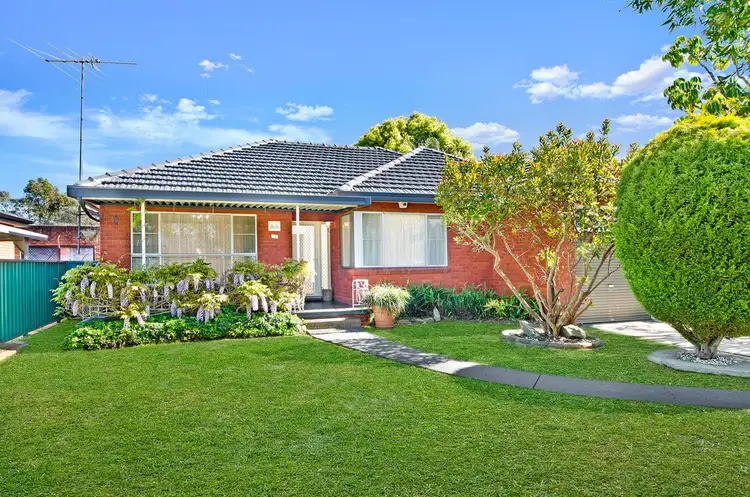 12 Rosemont Avenue, Smithfield NSW 2164