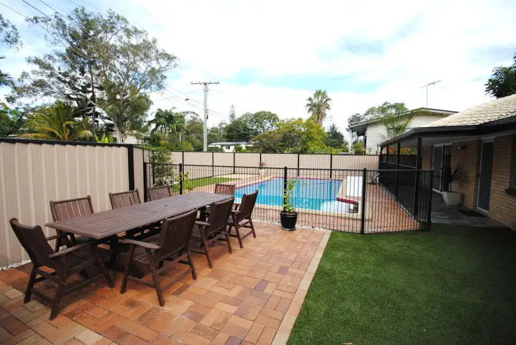 4 Alarka Ct, Kingston QLD 4114