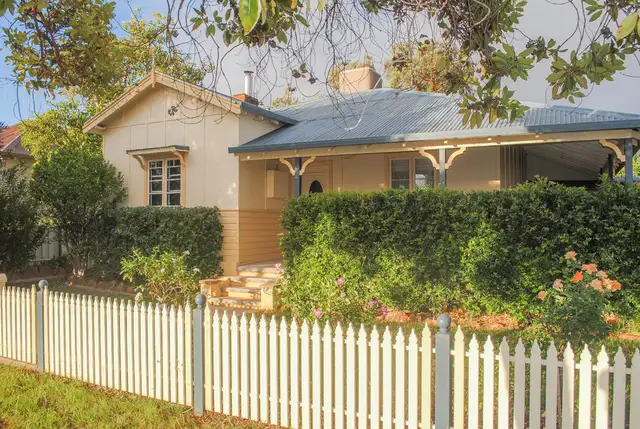 37A Albert Street, Parkes NSW 2870