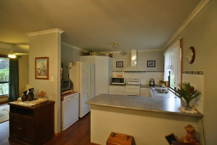 Fourth view of Homely house listing, 6 Munns Street, Apsley VIC 3319