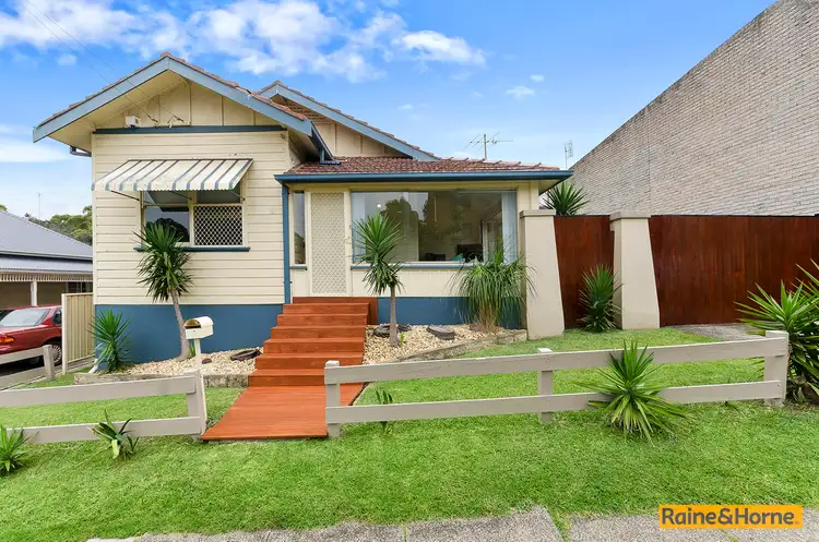 2 Mangerton Road, Mangerton NSW 2500