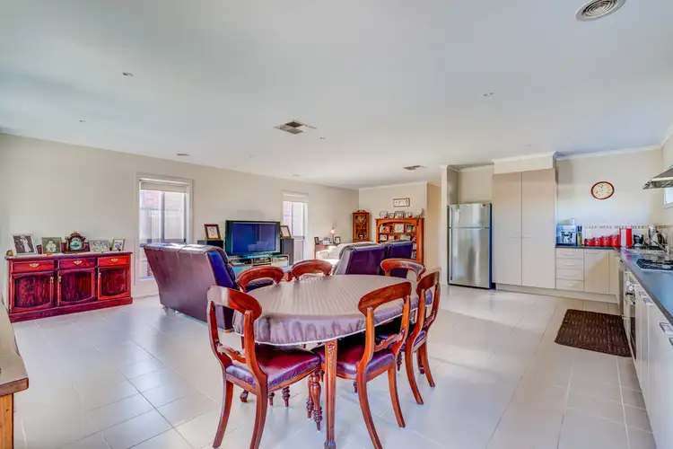 11/39 Astley Crescent, Point Cook VIC 3030