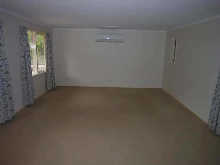 Fourth view of Homely house listing, 2 Pinson Court, Williamstown SA 5351