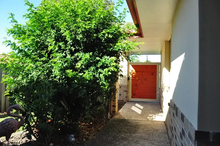 Second view of Homely house listing, 2 Queen Charlotte Crt, Mudgeeraba QLD 4213
