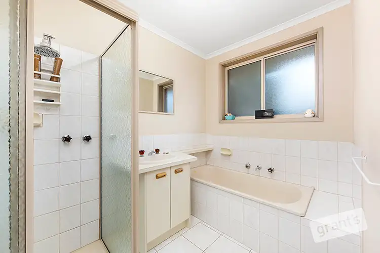 Sixth view of Homely unit listing, 2/8 Bramwell Close, Endeavour Hills VIC 3802