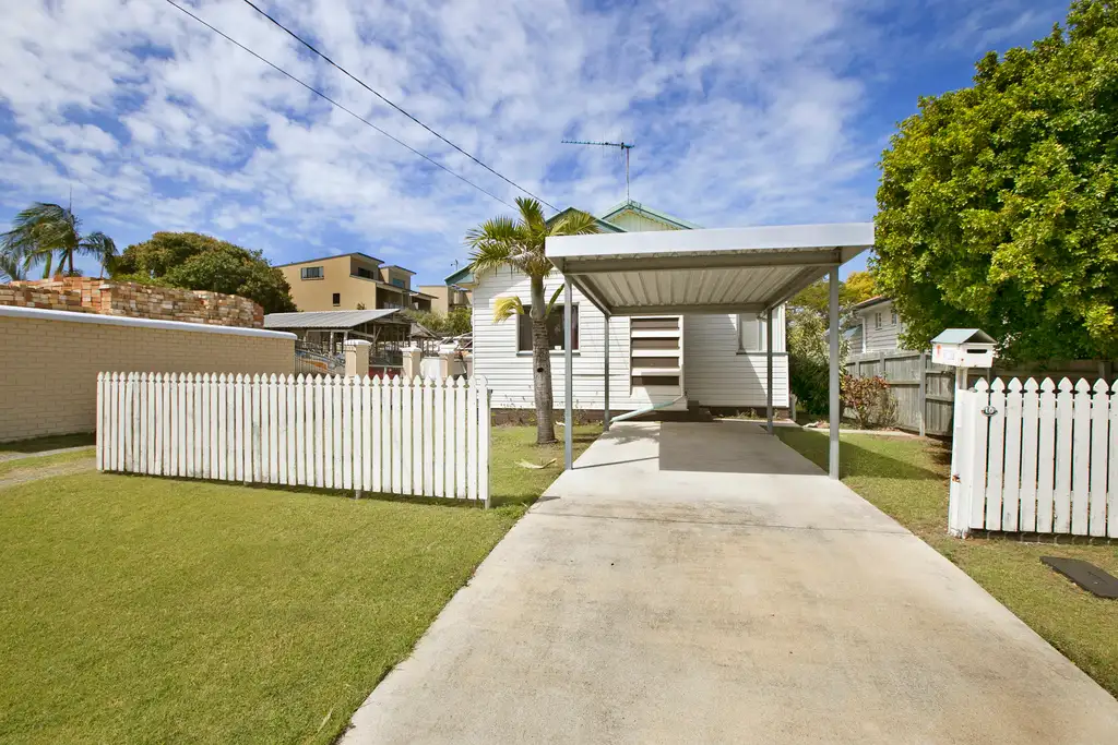 Main view of Homely house listing, 10 Laura Street, Clontarf QLD 4019