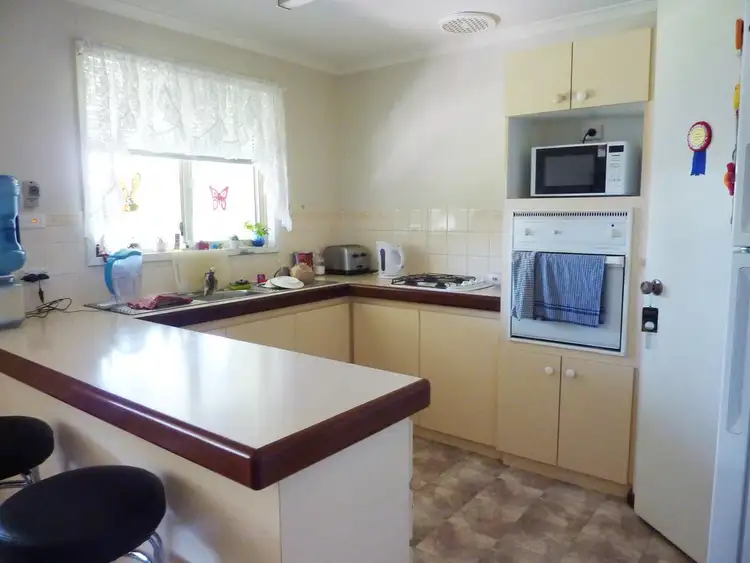 Fifth view of Homely house listing, 2 Wildcherry Avenue, Castletown WA 6450