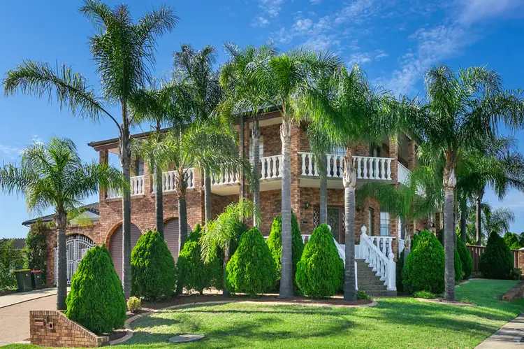 1 Hook Close, Hinchinbrook NSW 2168