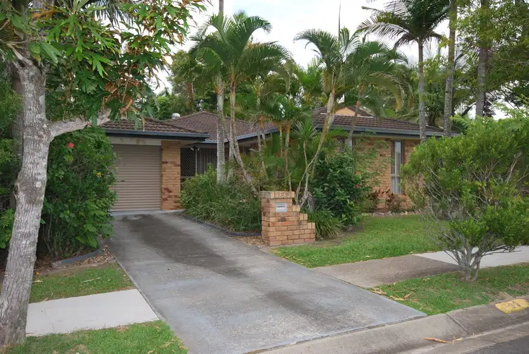 33 Montezuma Drive, Burleigh Waters QLD 4220