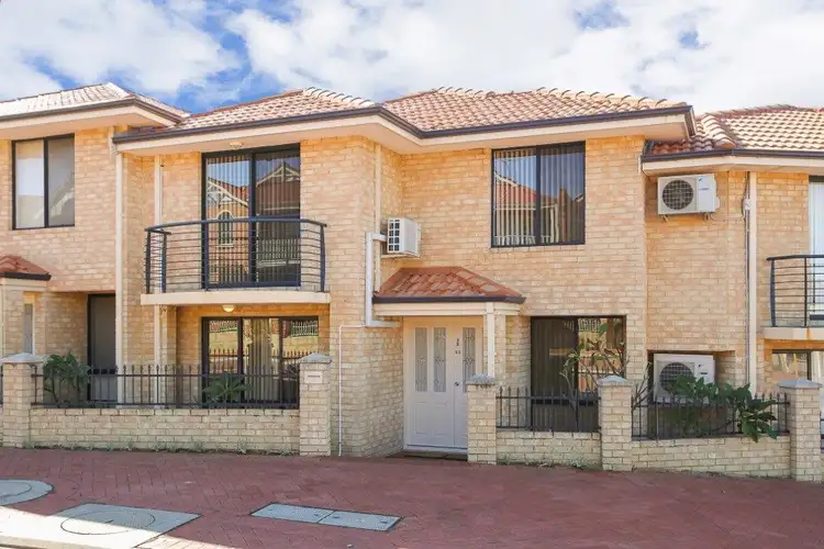 2/63 St Pauls Crescent, Joondalup WA 6027