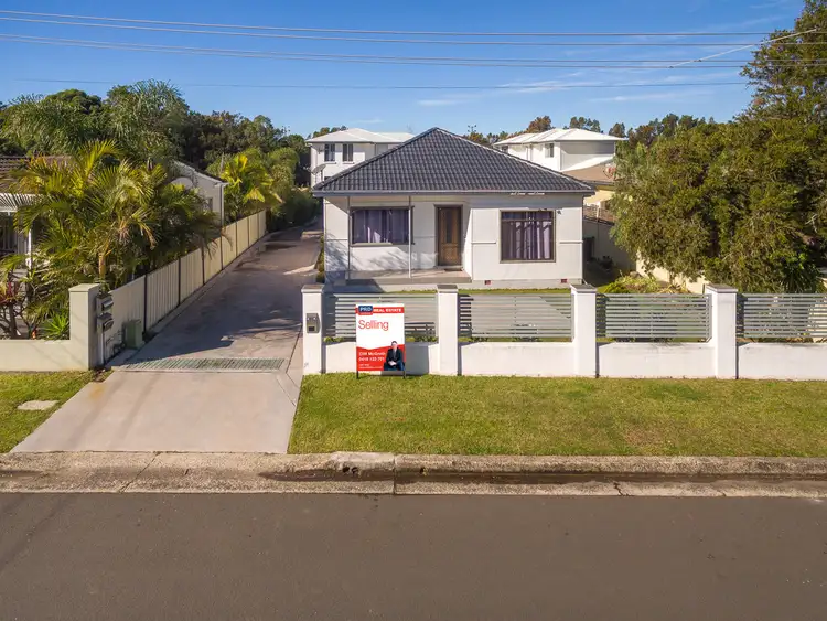 12 Joan Avenue, Warilla NSW 2528