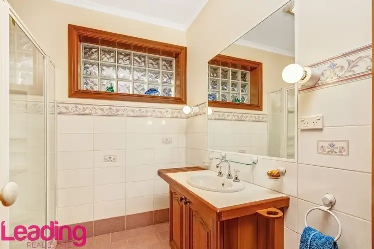 Sixth view of Homely house listing, 28 Heatherbrae Crescent, Sunbury VIC 3429
