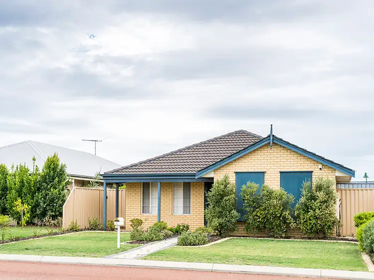 4 Ballawarra Avenue, Byford WA 6122