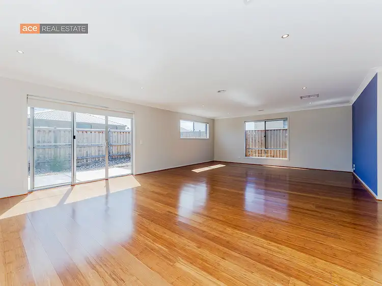 Fifth view of Homely house listing, 24 Cutleaf Crescent, Tarneit VIC 3029