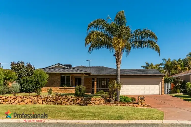 6 Dulwich Place, Kingsley WA 6026