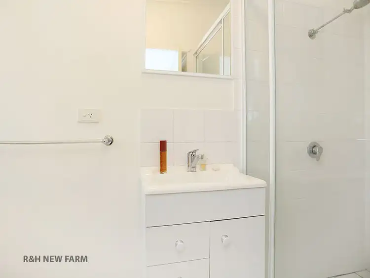 Sixth view of Homely unit listing, 3/29 Blackall Terrace, East Brisbane QLD 4169