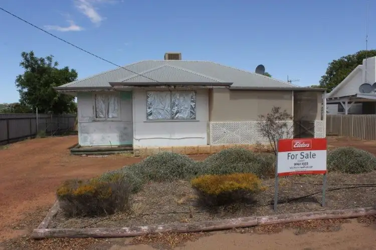 53 Churchill Street, Narembeen WA 6369