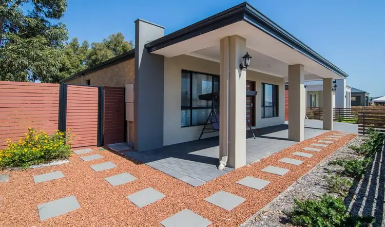 Fourth view of Homely house listing, 7 Banyoles Circuit, Champion Lakes WA 6111