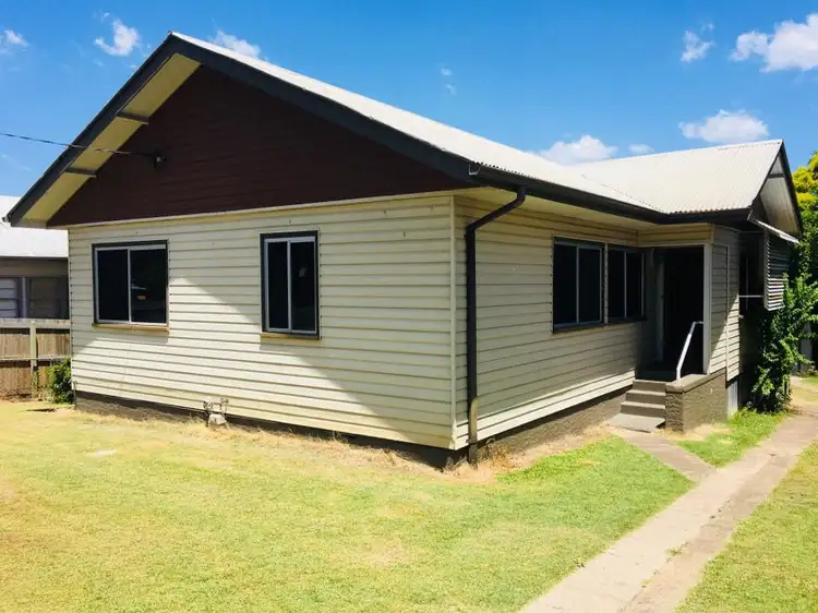 33 Samford Road, Leichhardt QLD 4305