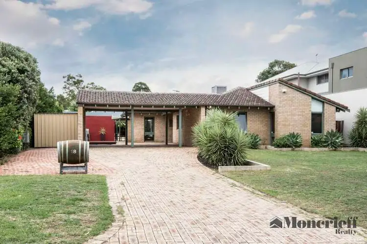 18 Farrin Street, Attadale WA 6156