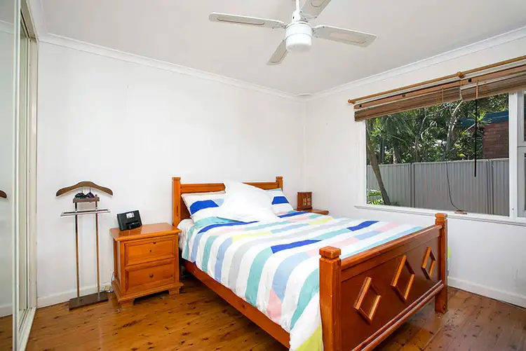 Sixth view of Homely house listing, 1 Namara Place, Engadine NSW 2233