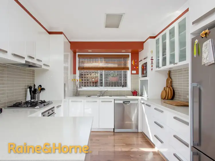 Second view of Homely house listing, 32 Oleander Crescent, Lake Albert NSW 2650