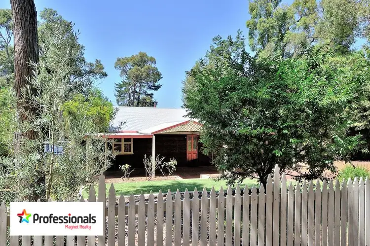 Main view of Homely house listing, 5 Bowen Place, Stoneville WA 6081