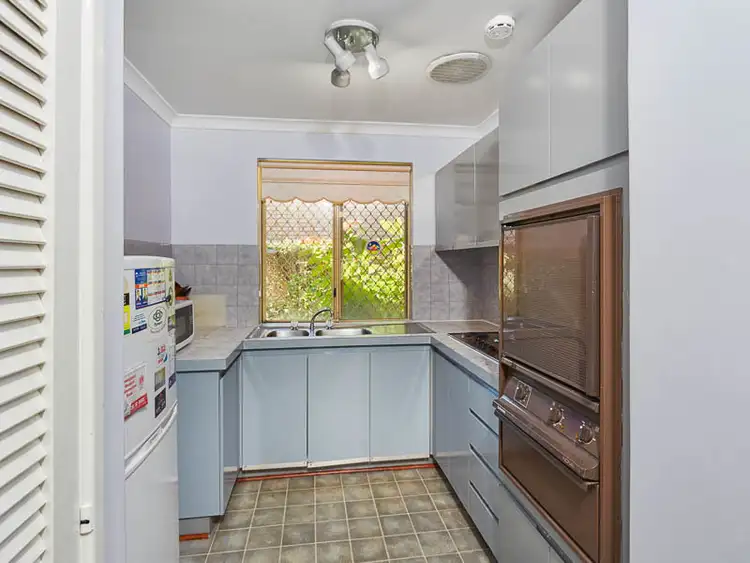 Fifth view of Homely unit listing, 24/11 Petterson Avenue, Samson WA 6163
