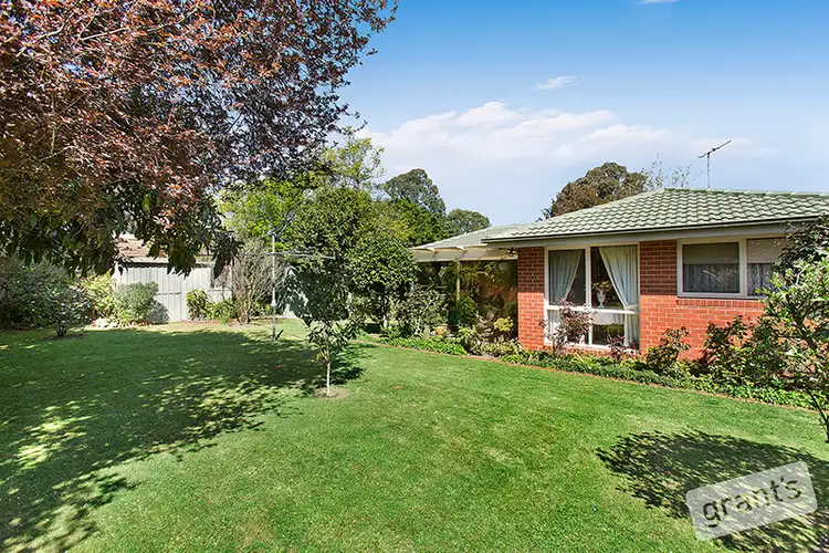 35 Cheviot Avenue, Berwick VIC 3806