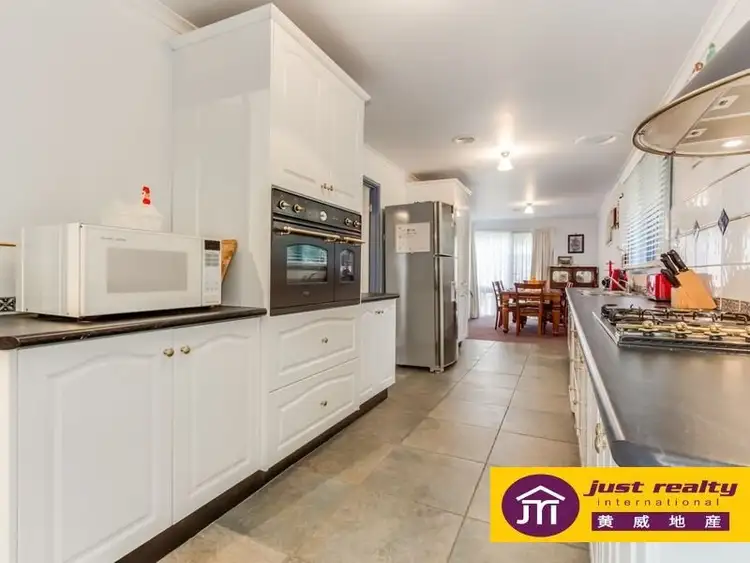 Fourth view of Homely house listing, 10 St Boswells Ave, Berwick VIC 3806
