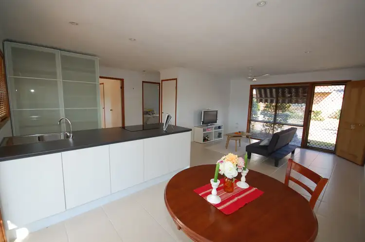 16/19-21 St Kevins Avenue, Benowa QLD 4217