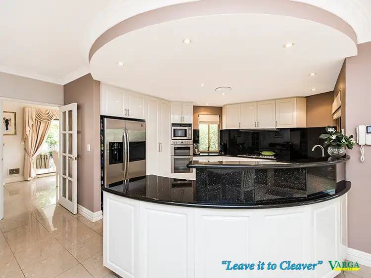 63 Kilkenny Circle, Waterford WA 6152