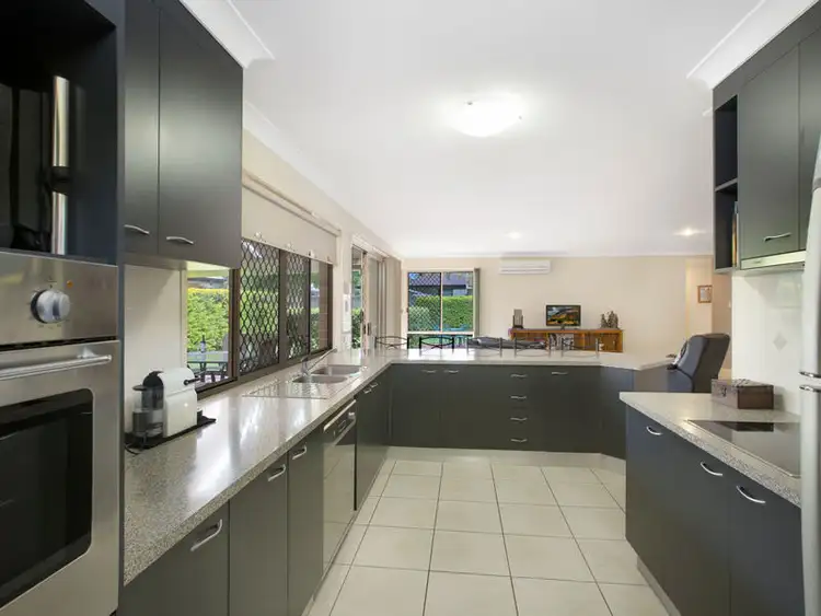 Sixth view of Homely house listing, 21 Bayshore Place, Cleveland QLD 4163