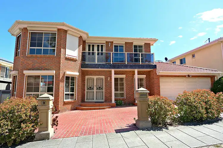 108 Mcpherson Blvd, Roxburgh Park VIC 3064