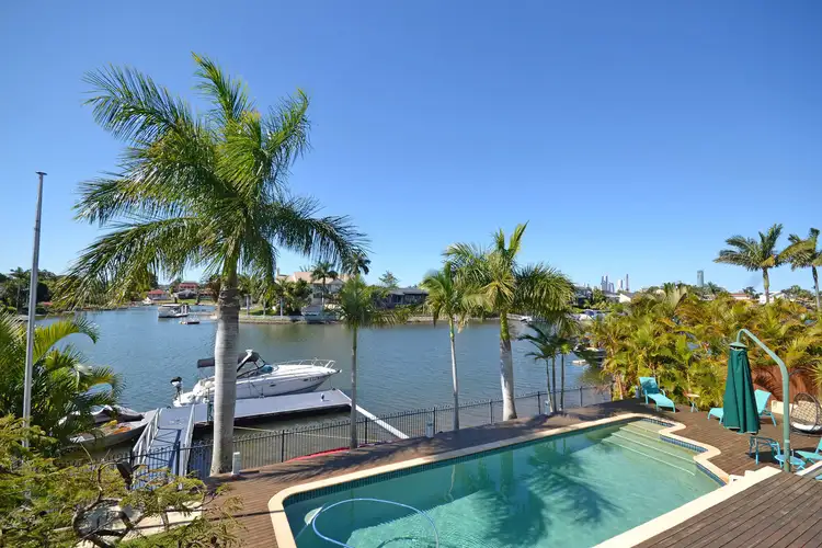 24 Selkirk Avenue, Benowa Waters QLD 4217