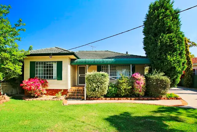 21 Chesham Parade, Glenfield NSW 2167