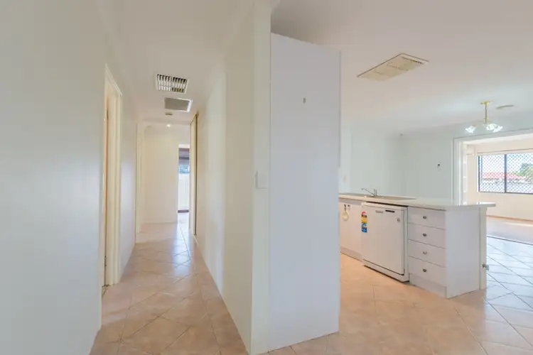 Fifth view of Homely house listing, 2 Kirin Way, Maddington WA 6109