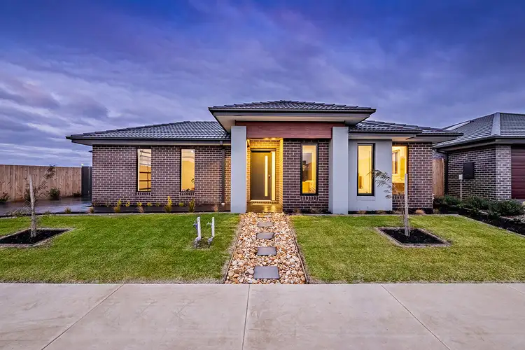 5 Pedro Street, Clyde North VIC 3978