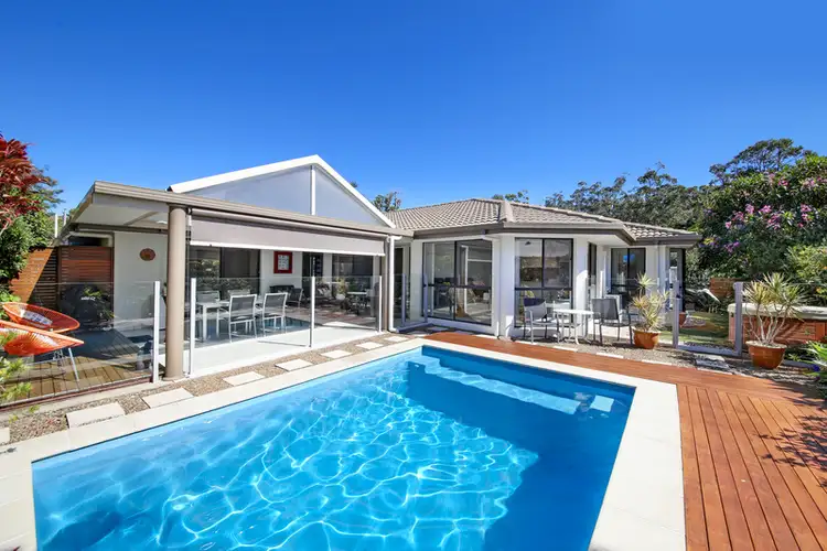 8 Wentworth Street, Tewantin QLD 4565