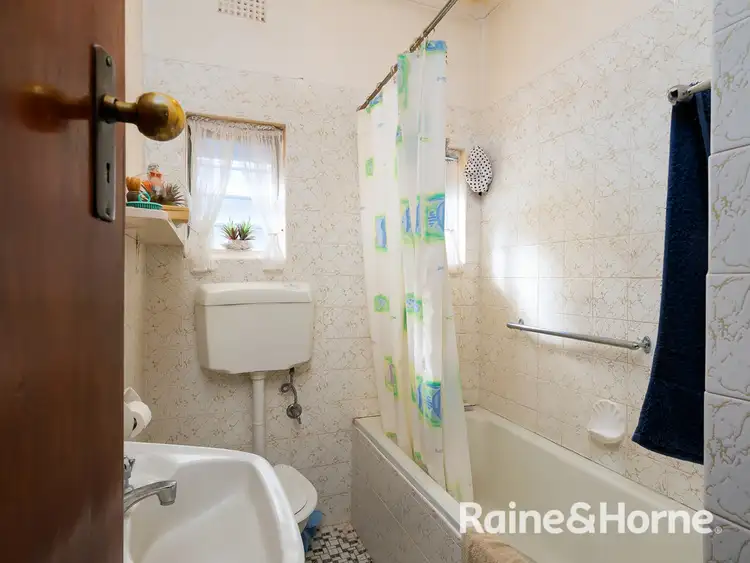 Fifth view of Homely house listing, 65 Fernleigh Road, Turvey Park NSW 2650