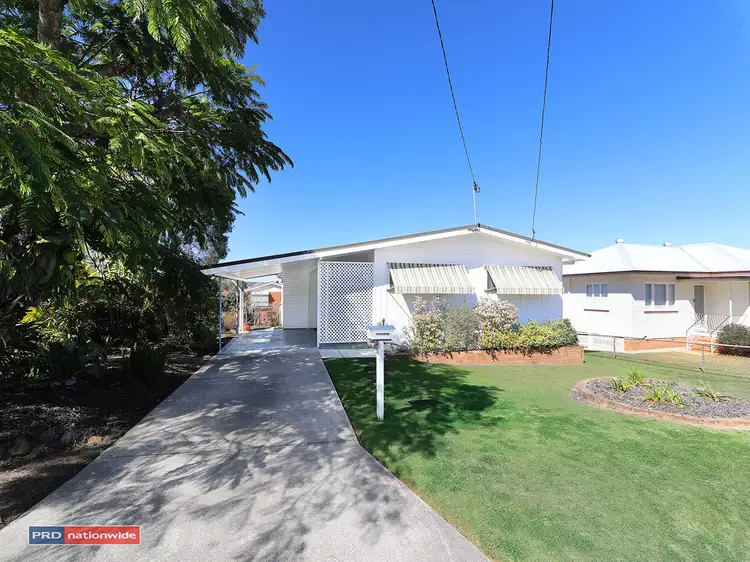 9 Blaxland Street, Eastern Heights QLD 4305