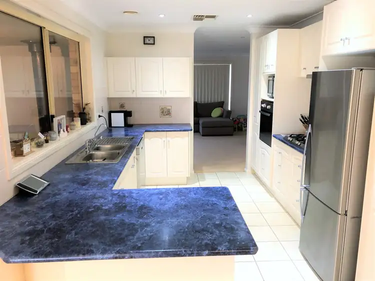 Fifth view of Homely house listing, 13 Hillview Place, Leeton NSW 2705