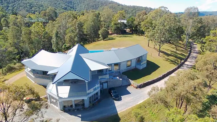 9 Woodglen Court, Samford Valley QLD 4520