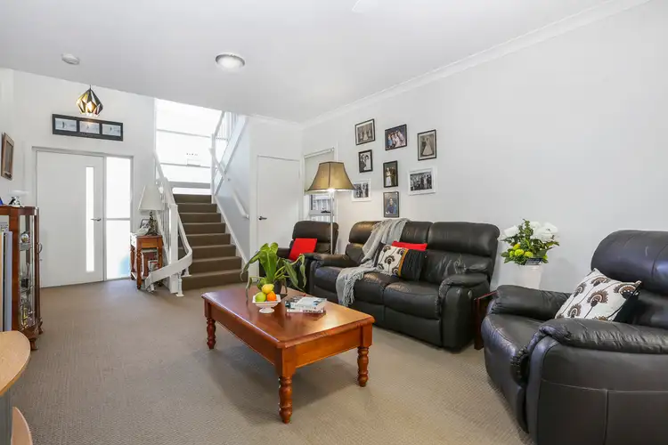 Main view of Homely townhouse listing, 18/26 Avondale Road, Avondale NSW 2530