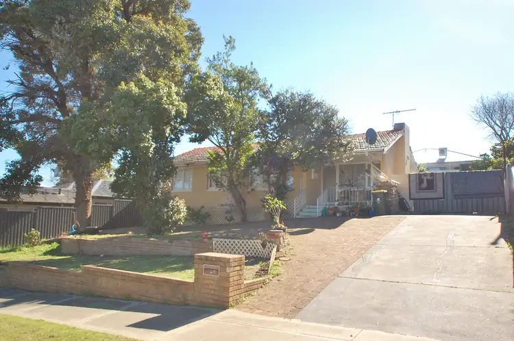 127 Wilmington Crescent, Balga WA 6061